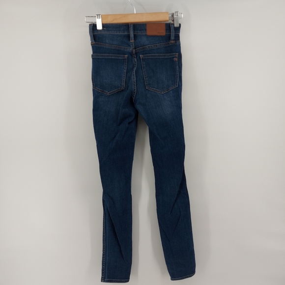 Madewell 10" High-Rise Skinny Jeans in Danny Wash: TENCEL™ Denim Edition - Picture 8 of 11